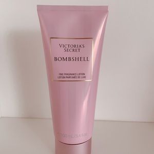 Victoria’s Secret Bombshell Fine Fragrance Lotion